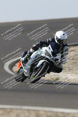 media/Nov-01-2025-TrackDaz (Sat) [[2b4d5192bc]]/B Group/1220pm (Turn 2 Outside)/